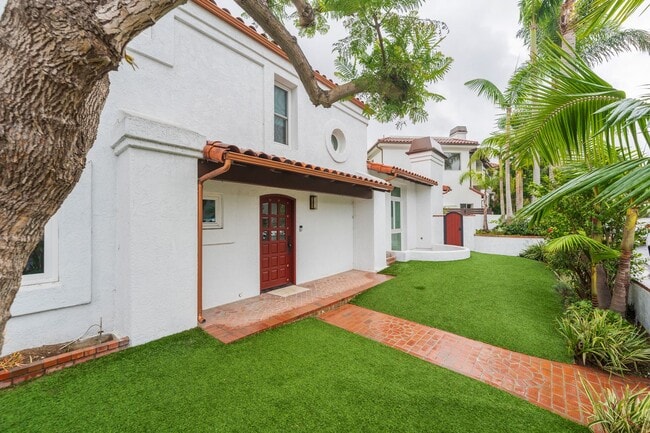 Photo - Luxury Living in Manhattan Beach