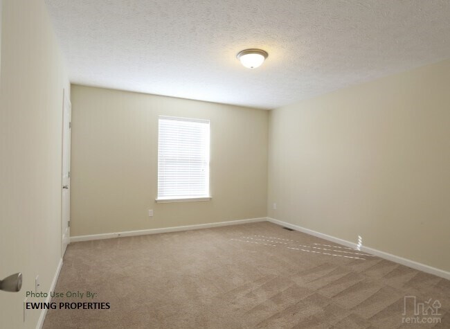 Photo - 115 Blackberry Dr