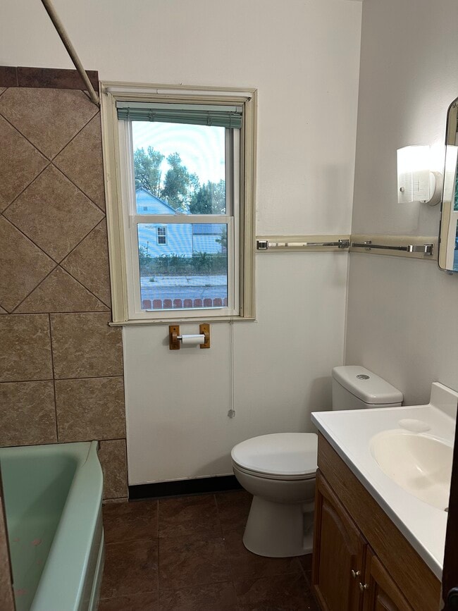 Photo - 820 S 10th St