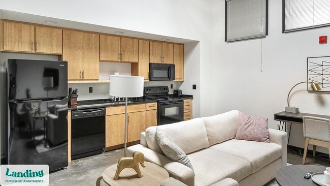 Photo - 700 Everett St Unidad 2148.1404942