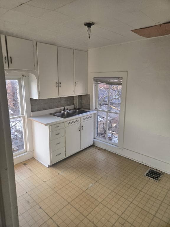 Photo - 538 W Broadway St Unidad 538 W Broadway