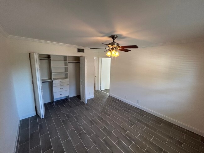 Photo - GATELAND VILLAGE Unit 3E