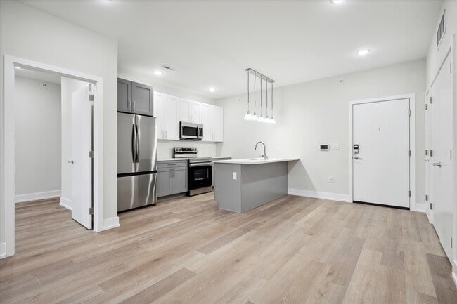 Photo - 701 N 40th St Apartamentos Unidad #9