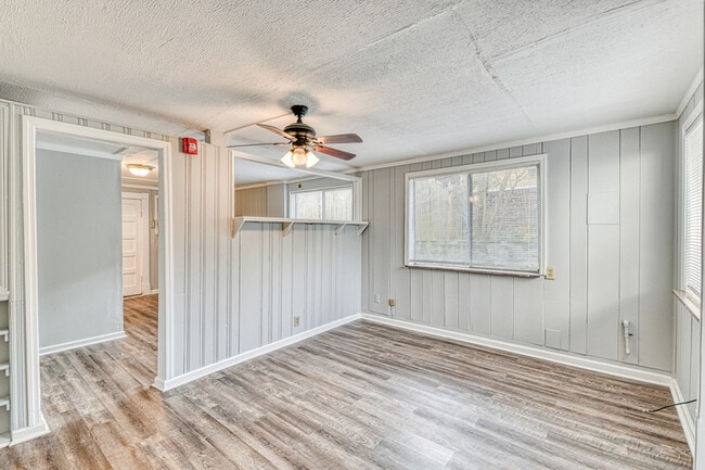 Photo - 706 Chickamauga Ave