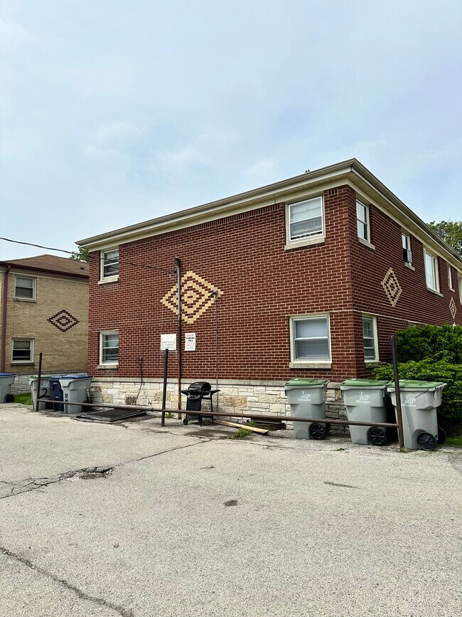 Photo - 2950 S 60th St Apartamentos Unidad #2