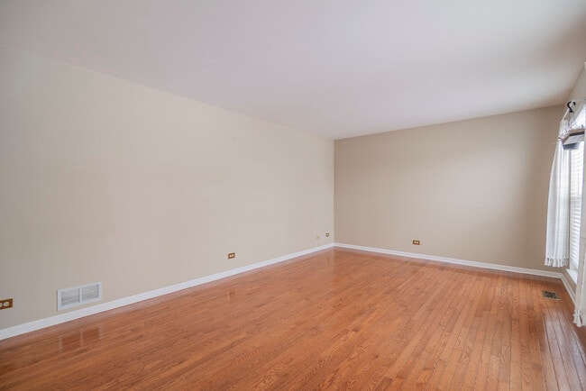 Photo - 164 Forestview Ct