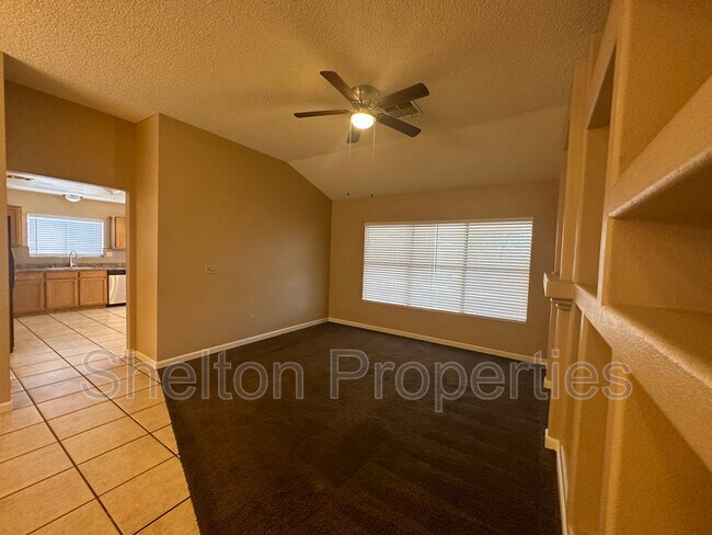 Photo - 5028 N 102nd Ave