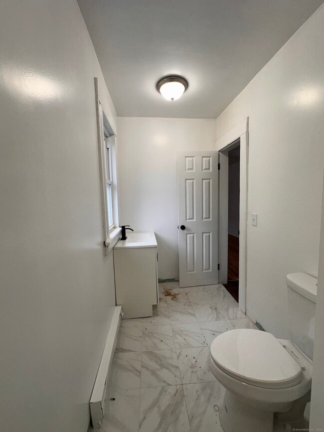 Photo - 48-50-50 Edwin St Unit 2nd Floor