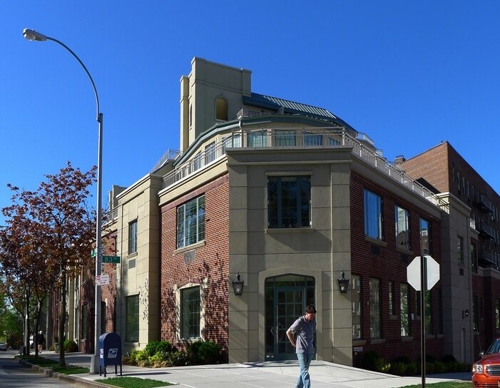 Primary Photo - Classic at Kew Gardens