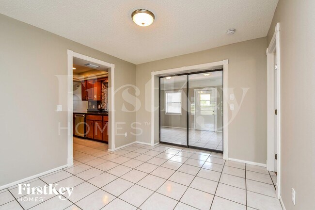 1000 Vega Ave NW