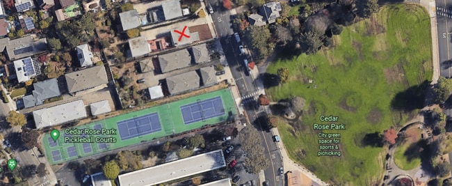 Building Photo - 1339 Rose St Unit D