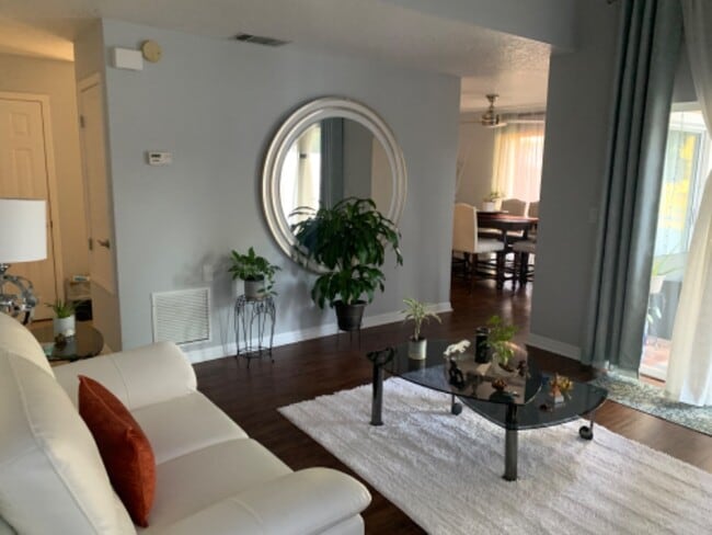 Photo - 768 Country Woods Cir