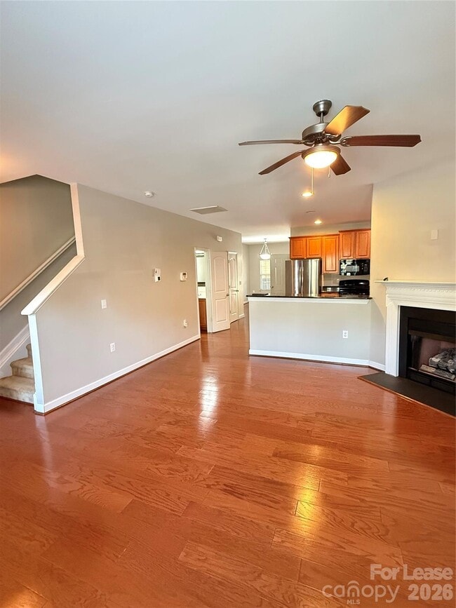 Photo - 5675 Stafford Rd