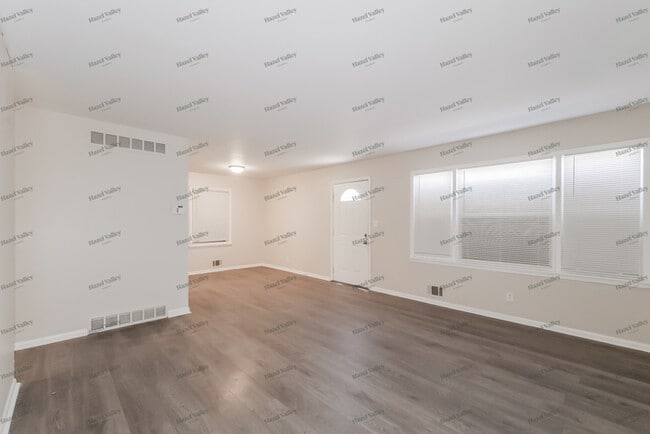 Photo - 6635 College Ave