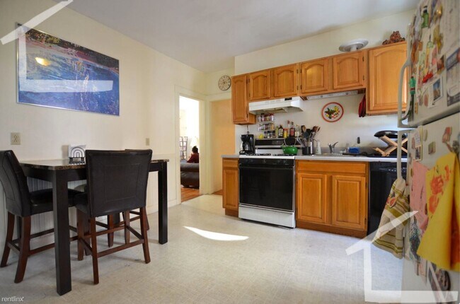 Building Photo - Amazing 3 bed in lower Allston.....
