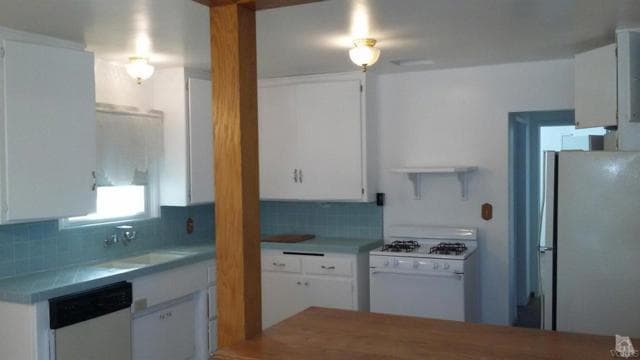 Photo - 250 Lucada St