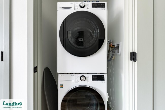 Photo - 39 Railroad Ave Unit 438