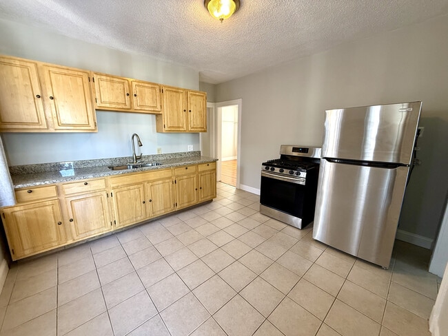 Photo - 42 Sudan St Unit 3