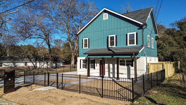 Photo - 2813 Mead Rd