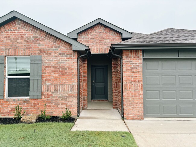 NEW CONSTRUCTION home in Broken Arrow - NEW CONSTRUCTION home in Broken Arrow