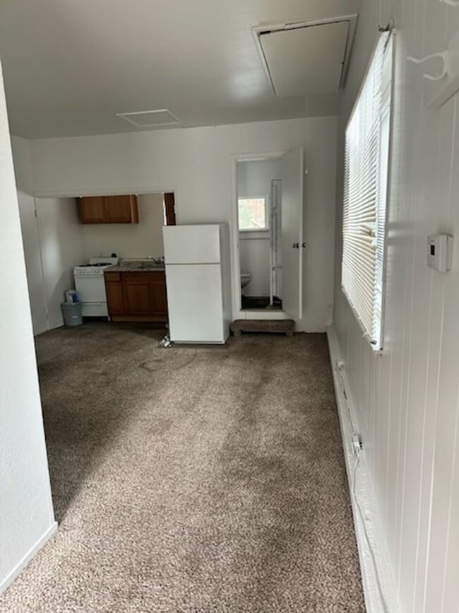 Photo - 2449 Ponderosa St Unit B