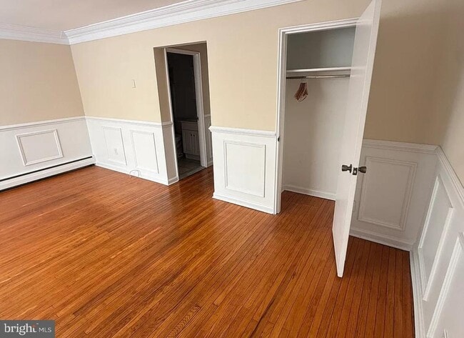 Building Photo - 53 Llanfair Rd Unit E