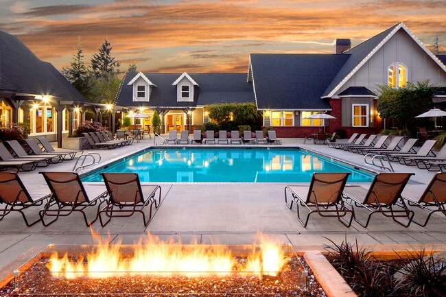 Building Photo - Deveraux Glen Rental