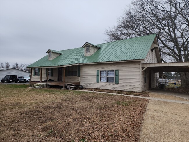 Photo - 172 Blair Rd