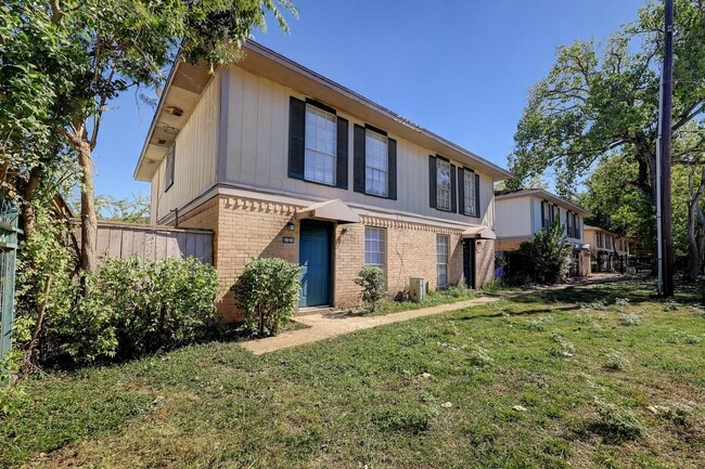 Spring Branch Townhome - Spring Branch Townhome