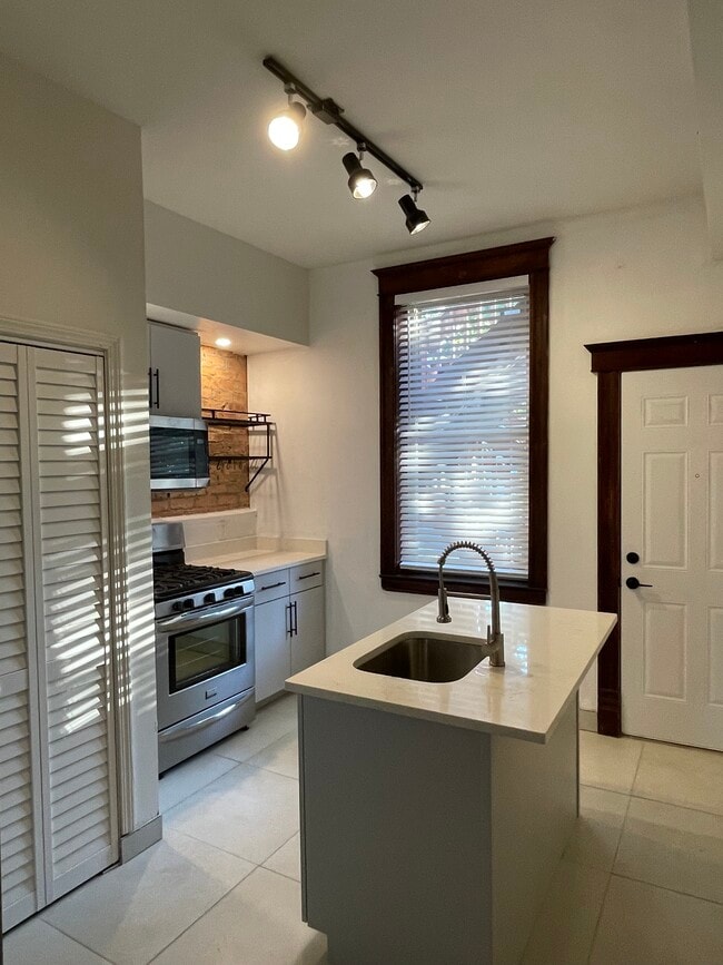 Photo - 7114 S Drexel Ave Unit 2