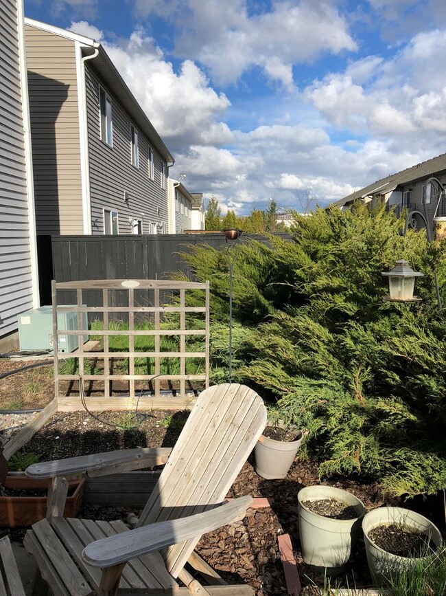 Photo - 257 NW Clay Ct
