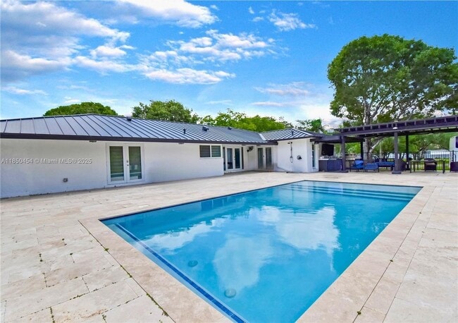 Photo - 18300 SW 48th St