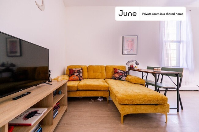 Room in Shared 2 bed/1 bath home in Bushwick