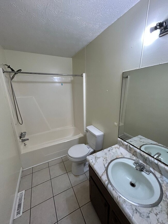 Photo - Perfectly Located Carrollton City Duplex!