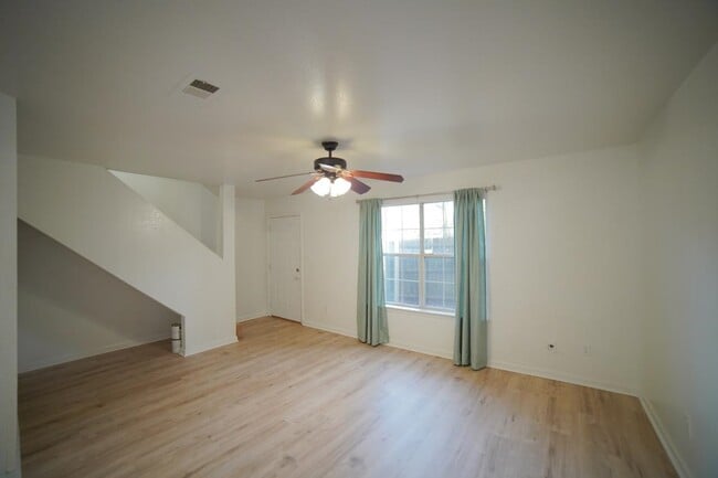 Photo - 1264 Ocala Rd