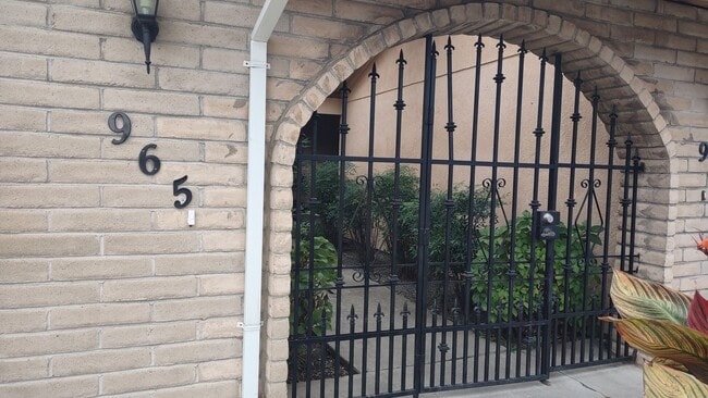 Photo - 965 Johnfer Way