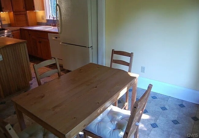 Photo - 312 Allen St