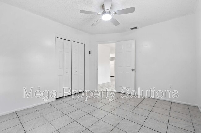 Photo - 15208 Omaha St