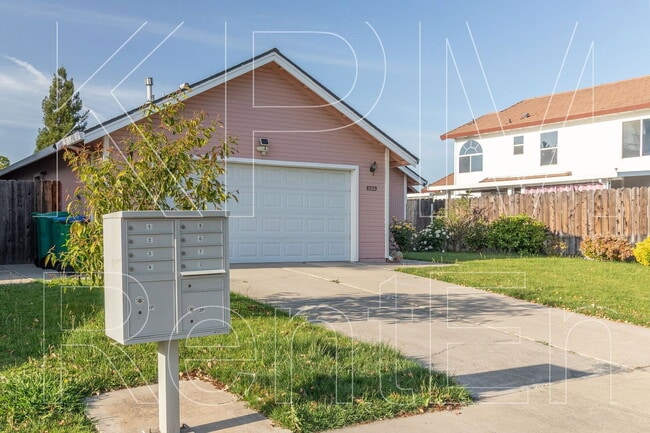 6529 El Capitan Cir