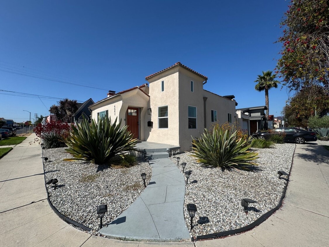 Freshly Renovated 2bd 2ba House - Freshly Renovated 2bd 2ba House
