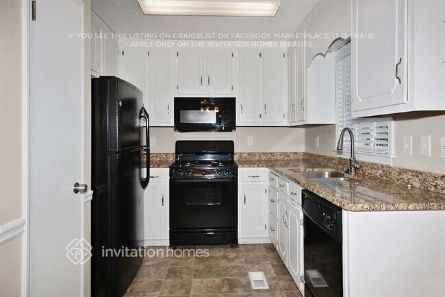 Photo - 166 Bluebird Dr