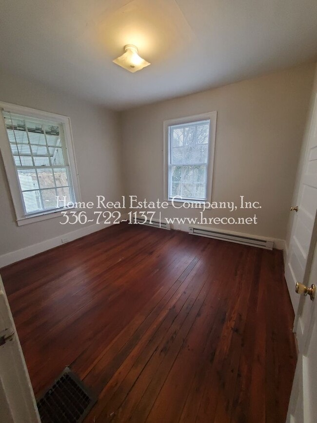 Photo - 920 N Jackson Ave