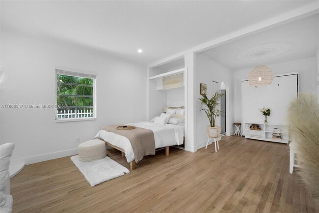 Photo - 750 Española Way Apt #6, Miami Beach, FL 33139 - 0 BR 1 BA condo Unit 6