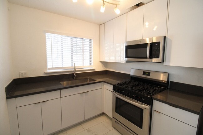 Westmont Apartments LLC