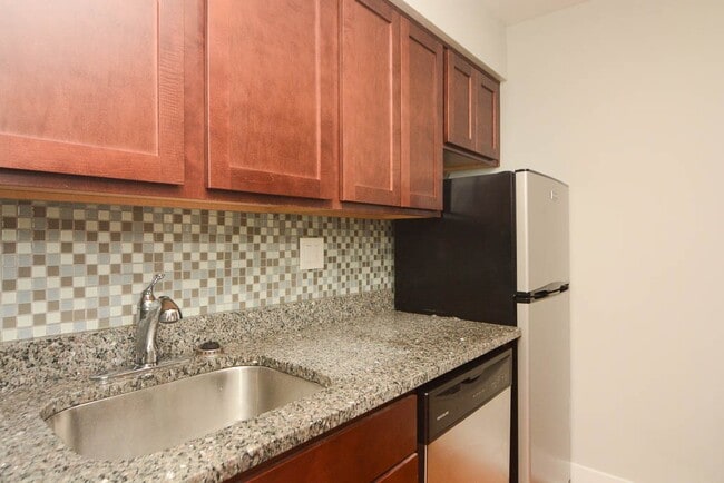 Photo - 450 W Barry Ave Unit 205