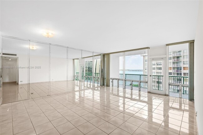 Building Photo - 1408 Brickell Bay Dr Unit 1106 Rental