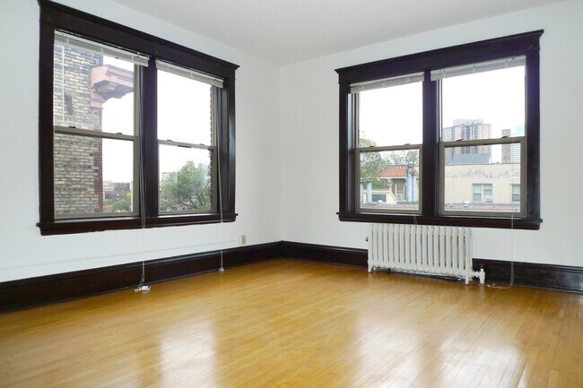 130 E 18th St #202 $1460