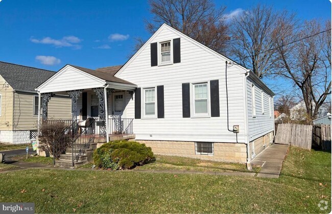 Building Photo - 3008 Dubois Ave Rental