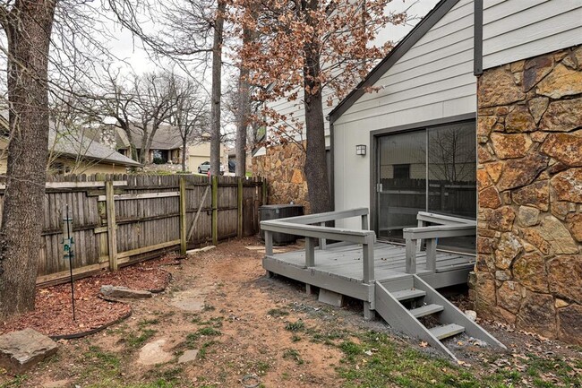 Photo - 2301 Tredington Way