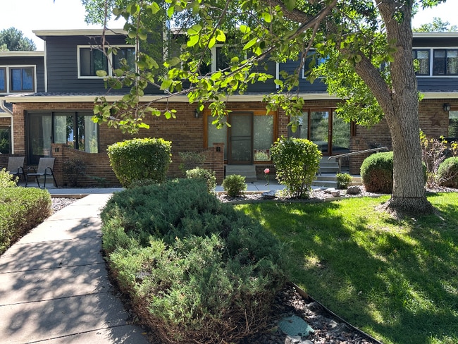 Building Photo - 11535 W 70th Pl Rental